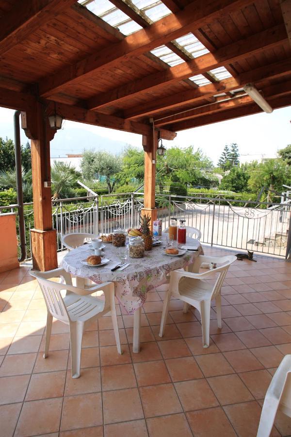 Villa Rosa Pompei Studios Santa Maria La Carita Экстерьер фото