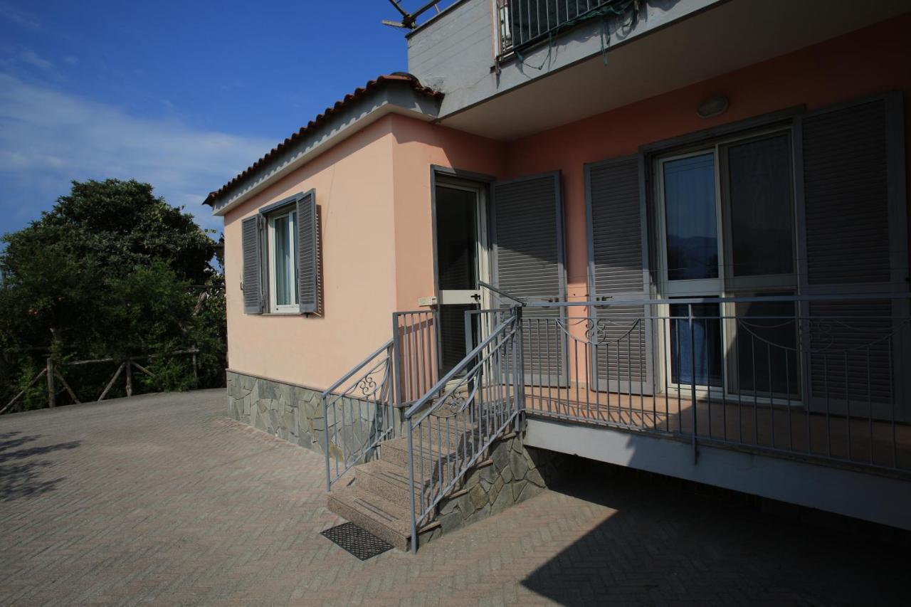 Villa Rosa Pompei Studios Santa Maria La Carita Экстерьер фото